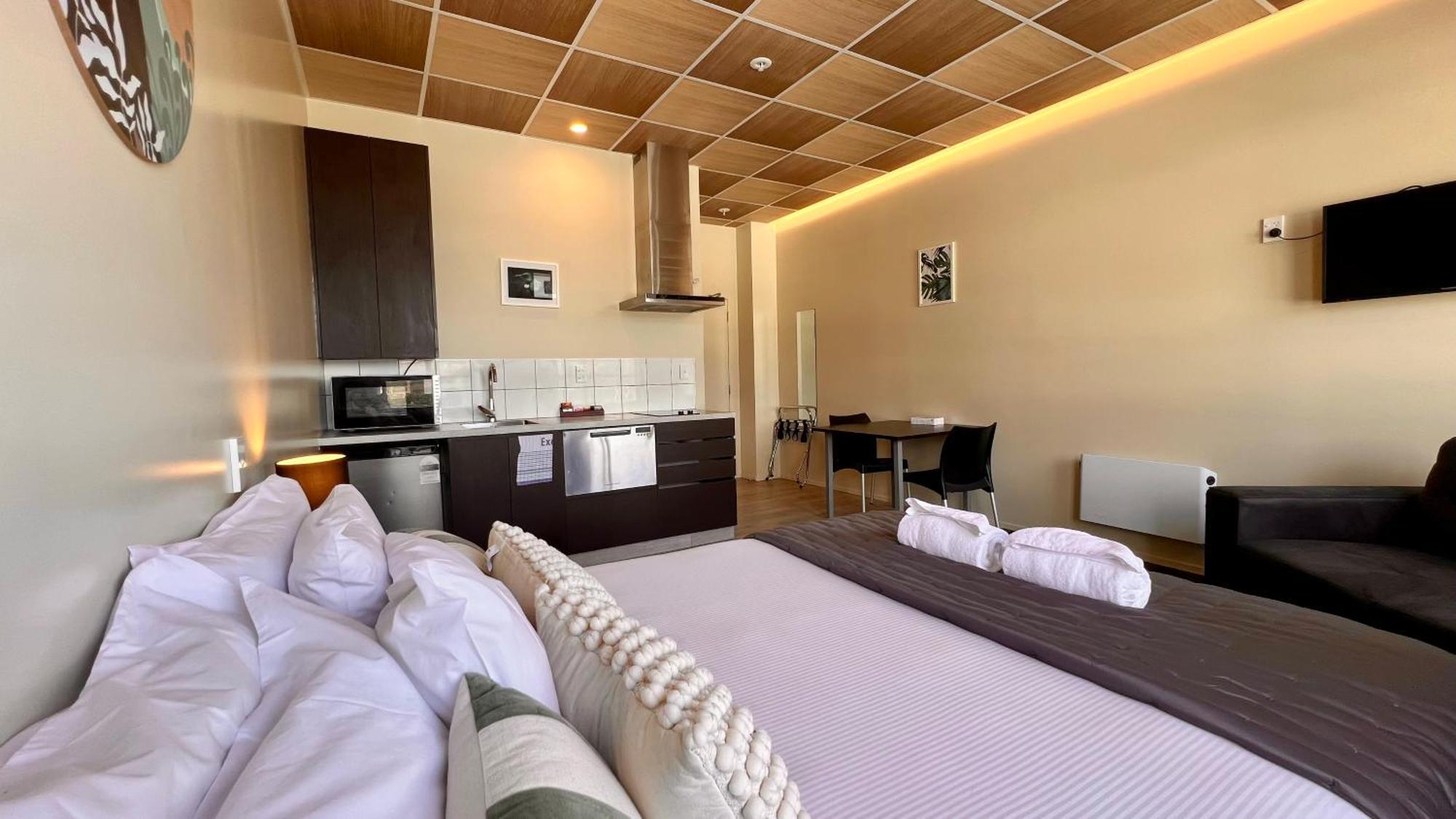 The Post Hotel Porirua Εξωτερικό φωτογραφία
